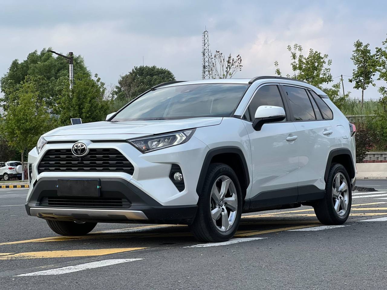 Toyota RAV4 Rongfang 3