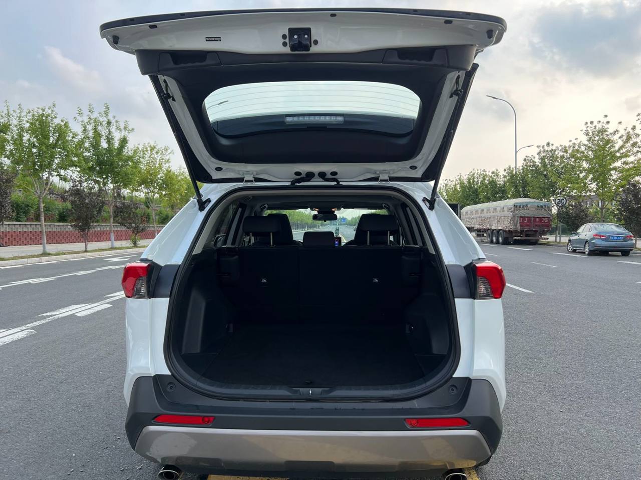 Toyota RAV4 Rongfang 7