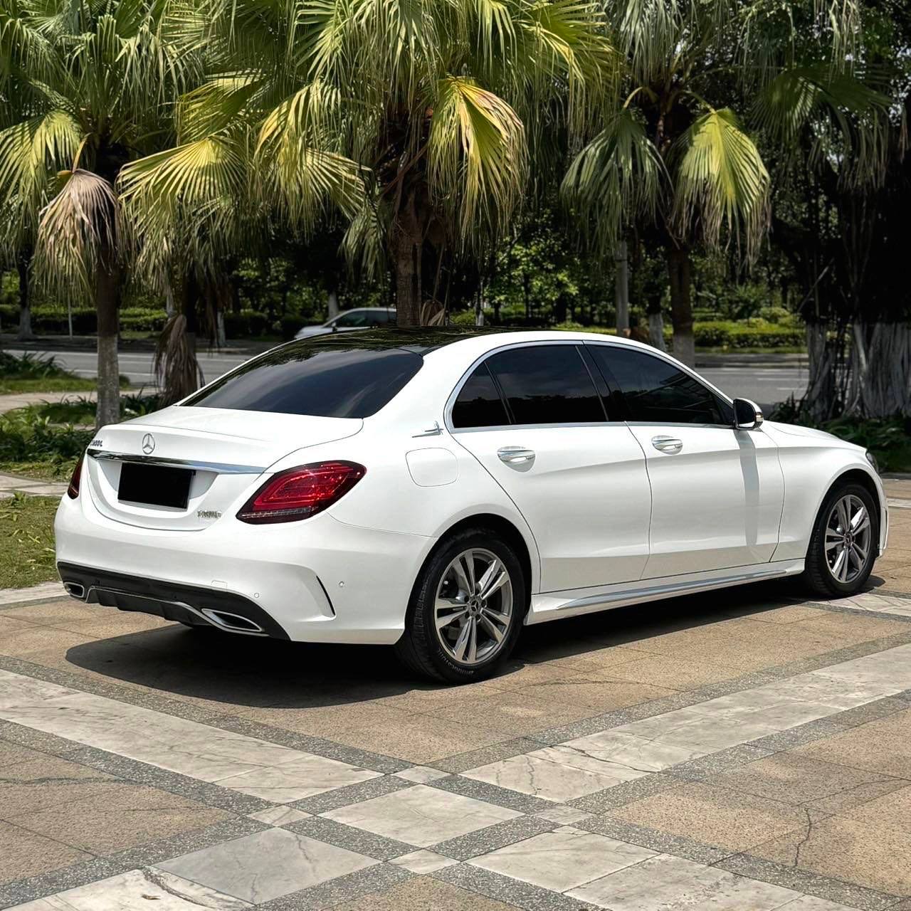 Mercedes-Benz C-Class C 2