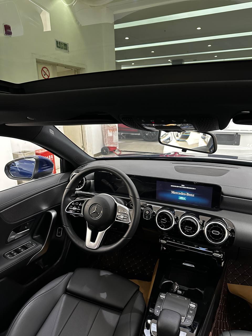 Mercedes-Benz A180L 6