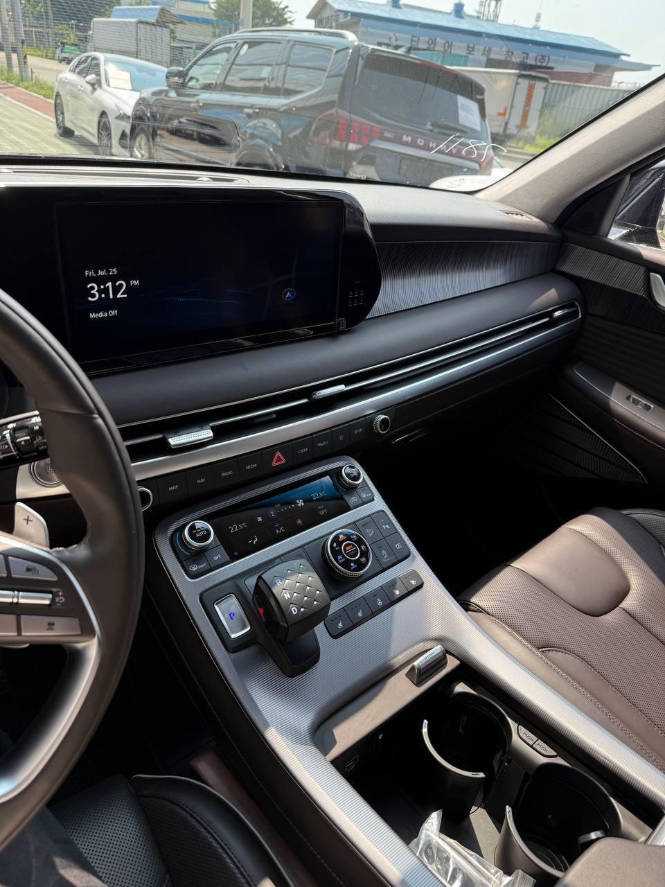 Hyundai PALISADE 5