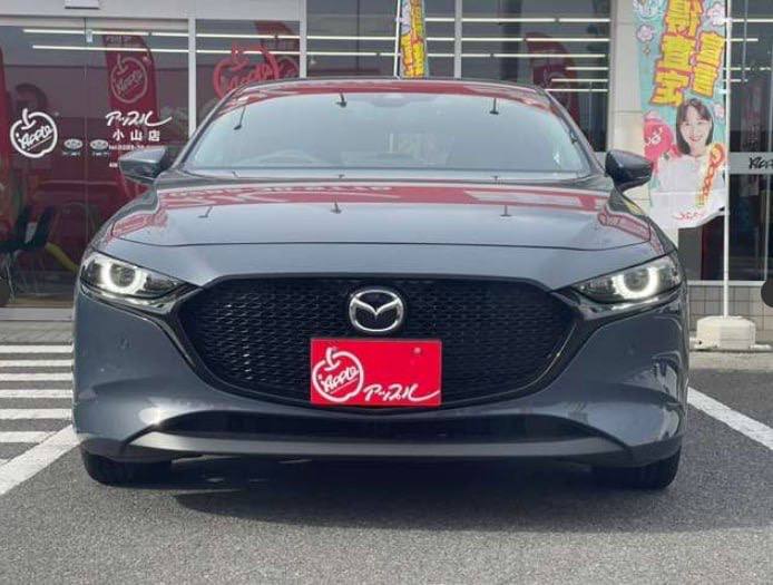 Mazda 3 FASTBACK 2