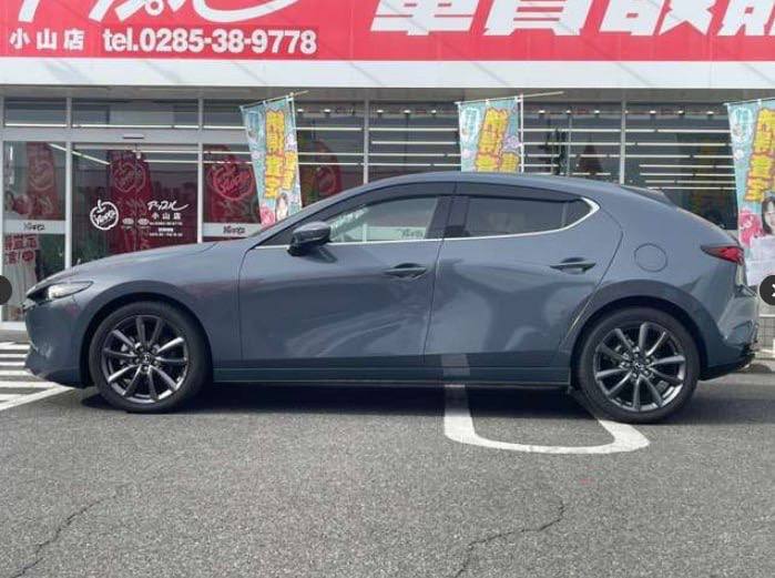 Mazda 3 FASTBACK 5