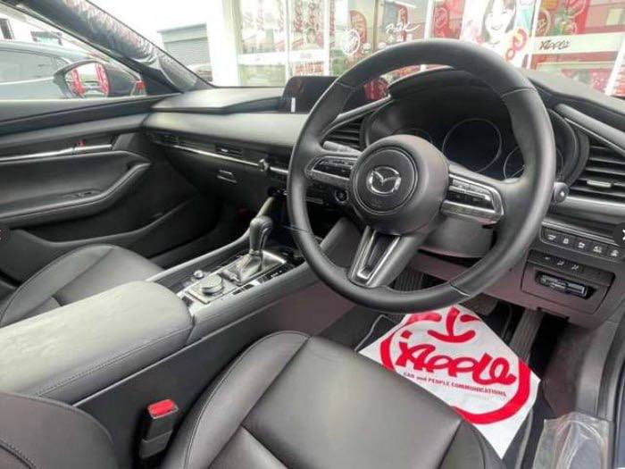 Mazda 3 FASTBACK 6