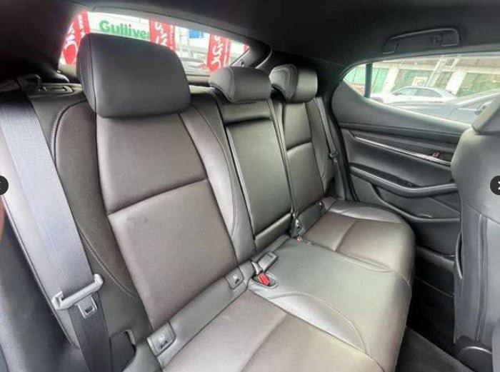 Mazda 3 FASTBACK 9