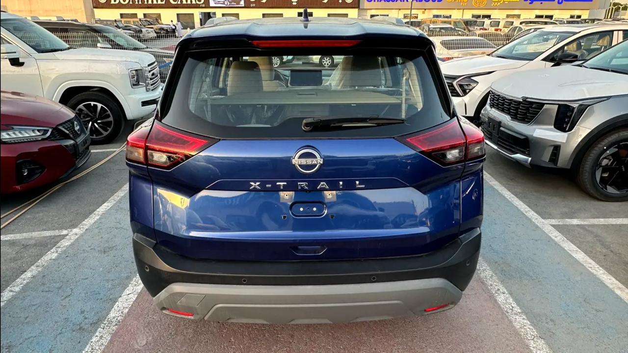Nissan X-Trail S 4