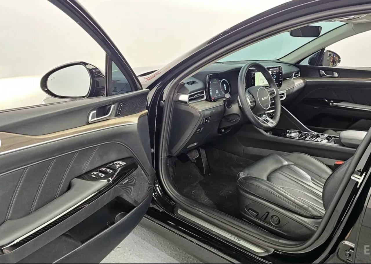 Kia K5 8
