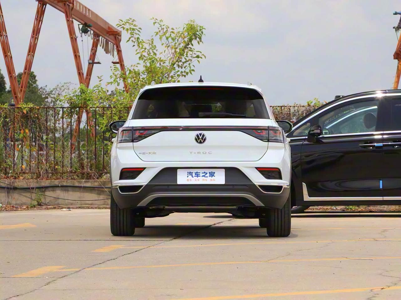 Volkswagen T-ROC 4