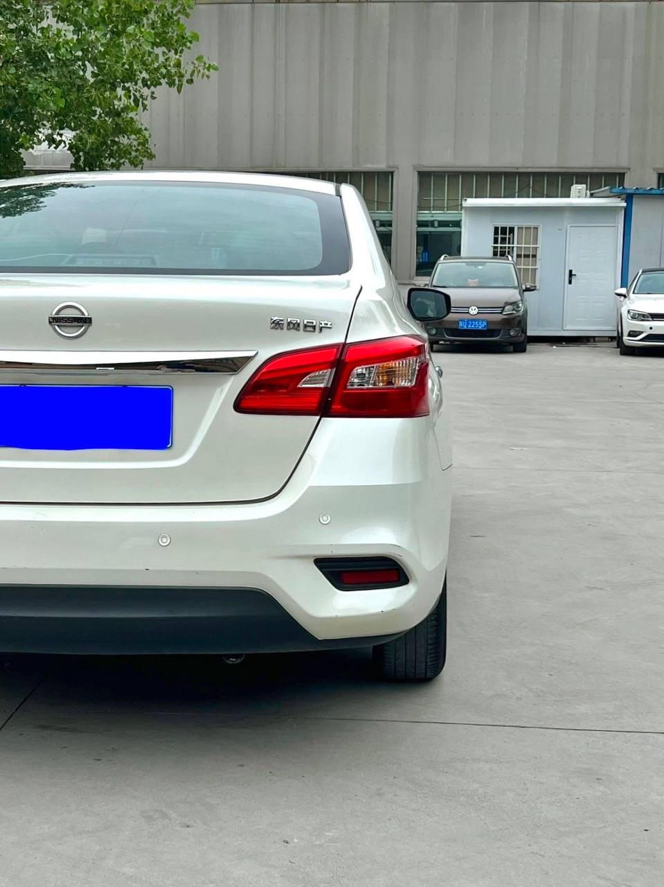 Nissan Sentra 5