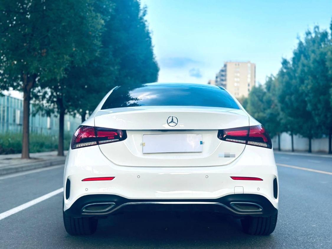 Mercedes-Benz A-Class A200L 6