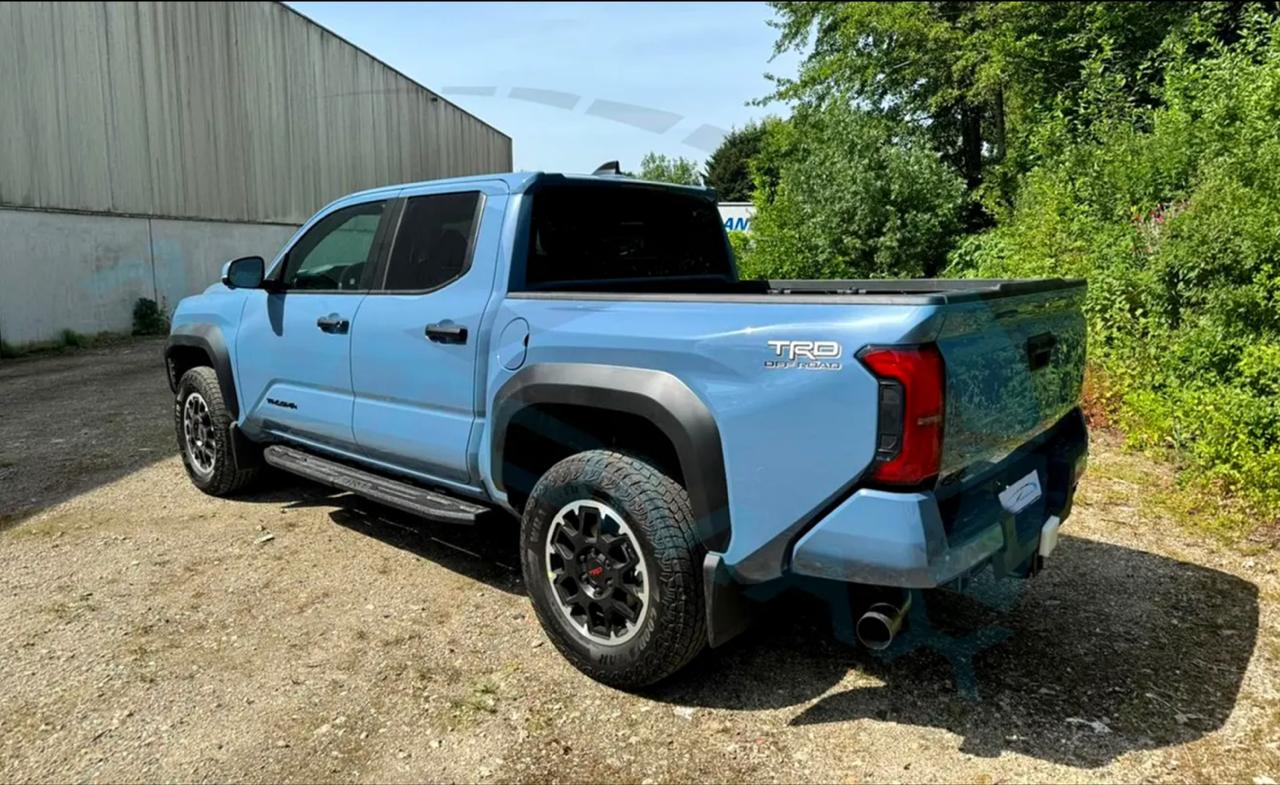 Toyota Tacoma TRD 3