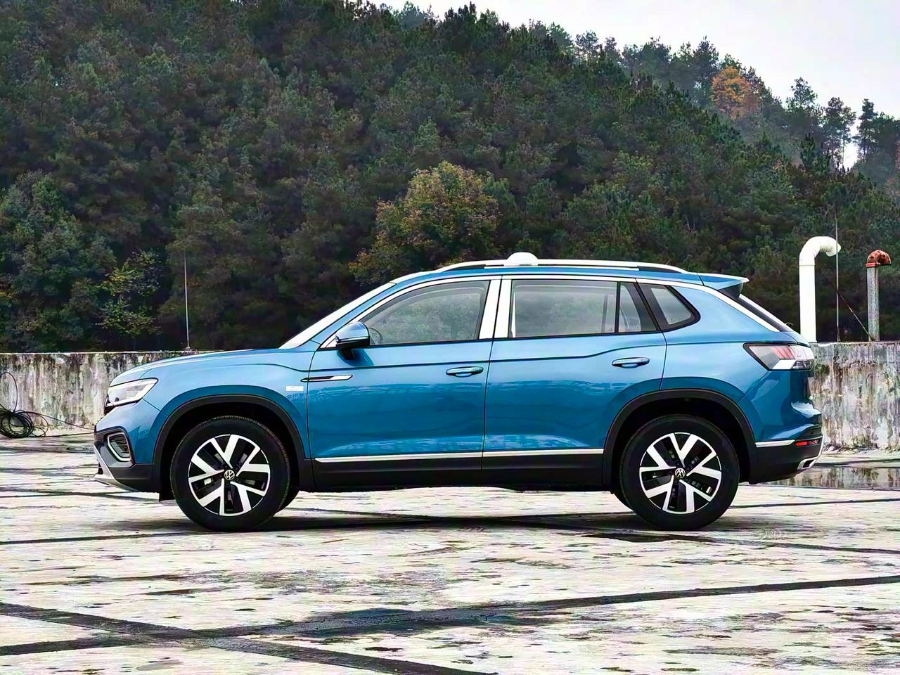 Volkswagen TAYRON 3