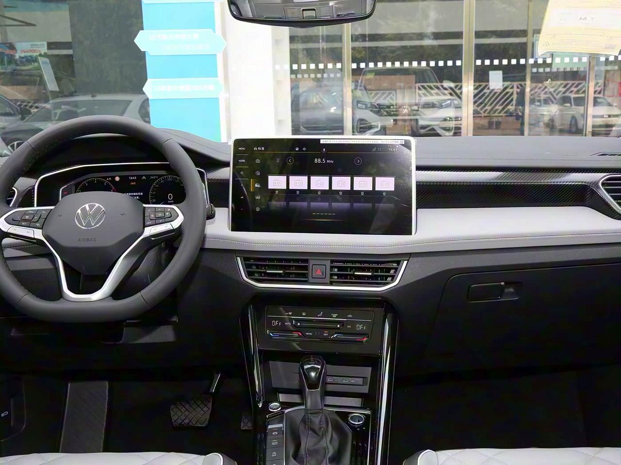 Volkswagen TAYRON 7