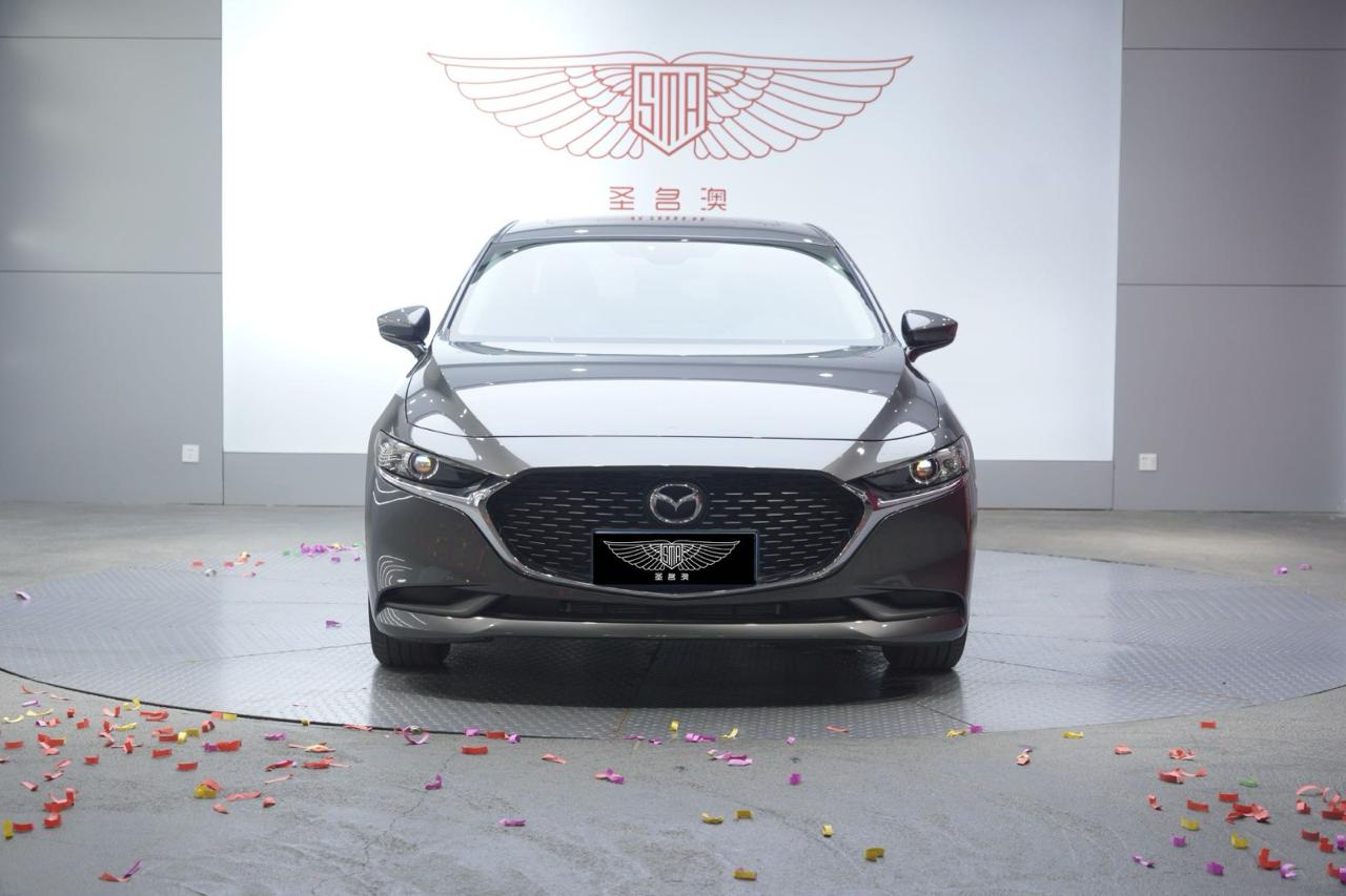 Mazda 3 2