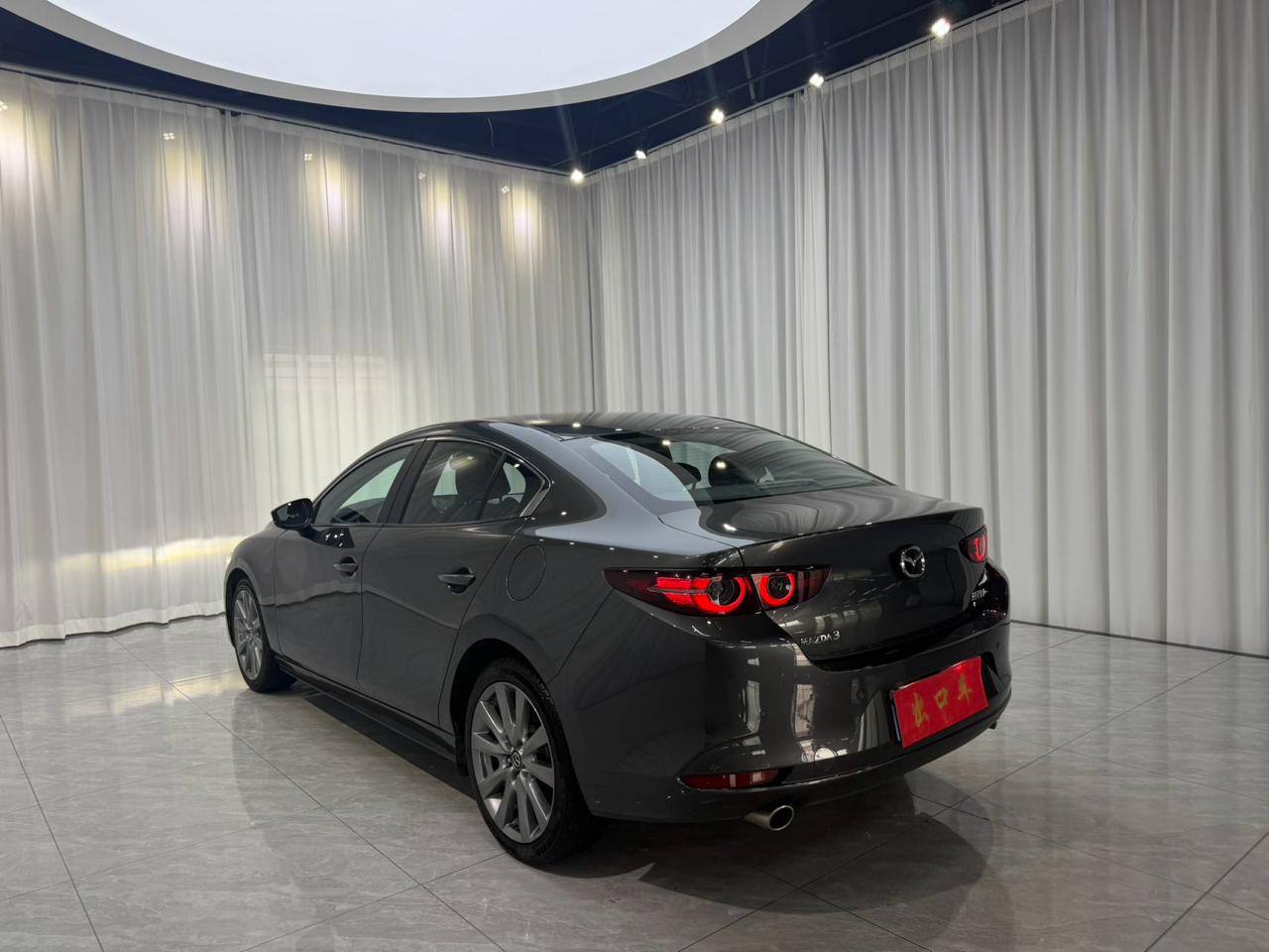 Mazda 3 AXELA 5