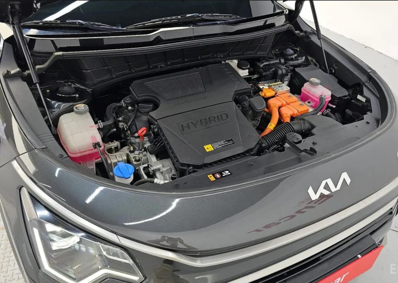 Kia The All-New Niro Signature Hybrid 6