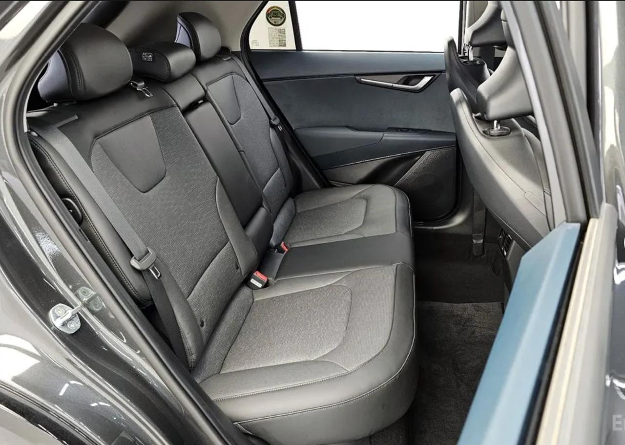 Kia The All-New Niro Signature Hybrid 8