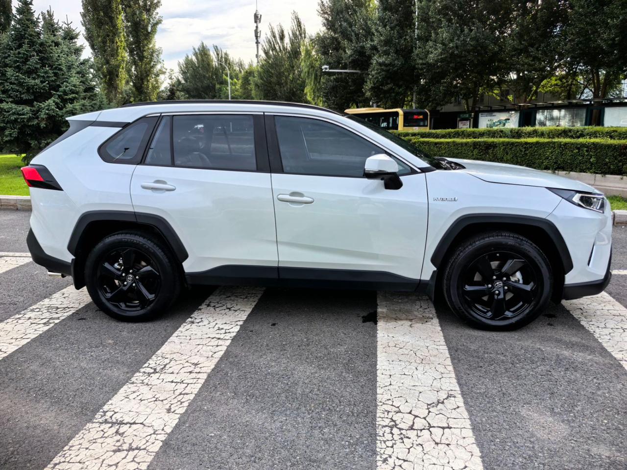 Toyota RAV4 5