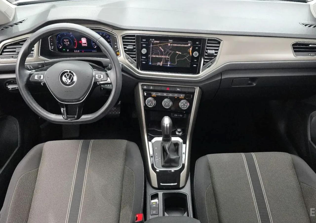 Volkswagen T-ROC 5