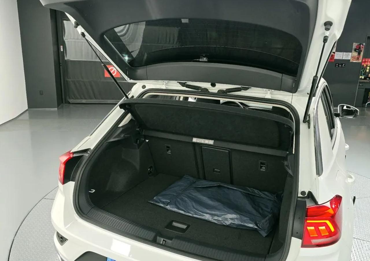 Volkswagen T-ROC 8