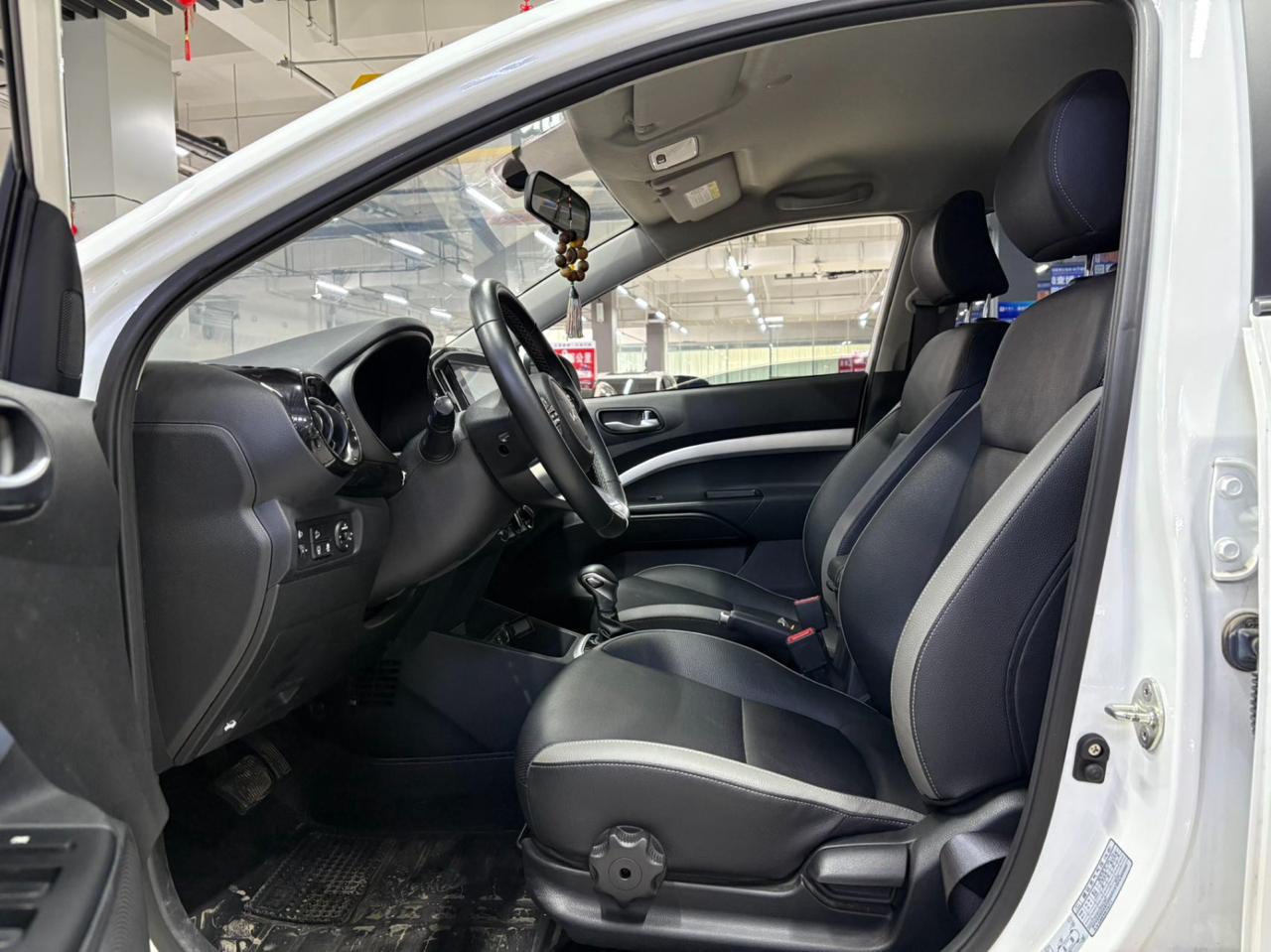 Kia KX Cross 6