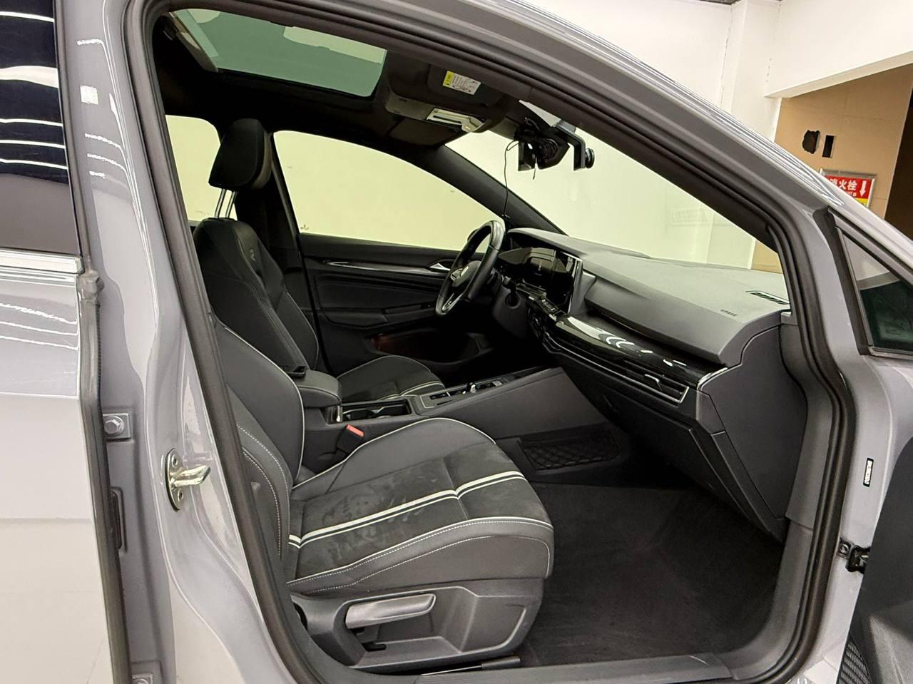Volkswagen GOLF 5
