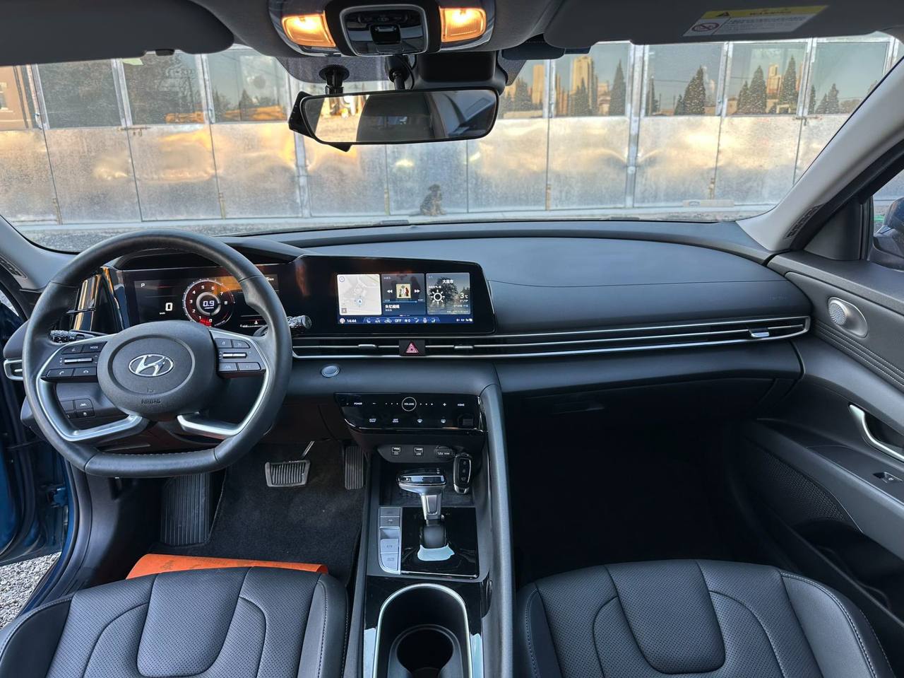 Hyundai ELANTRA 7