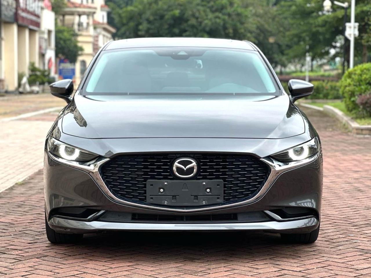 Mazda 3 Axela 2