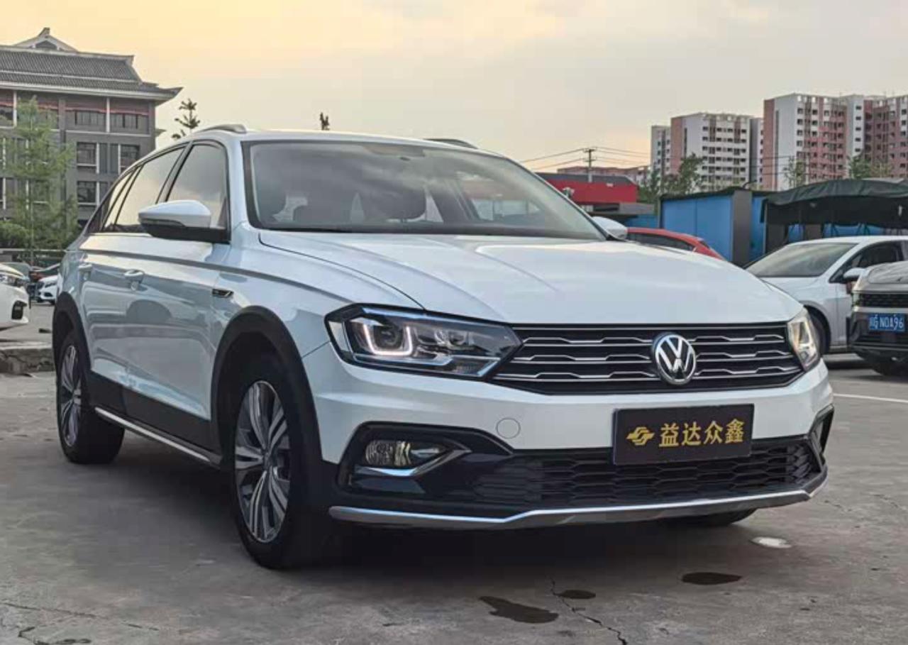 Volkswagen C-TREK 2