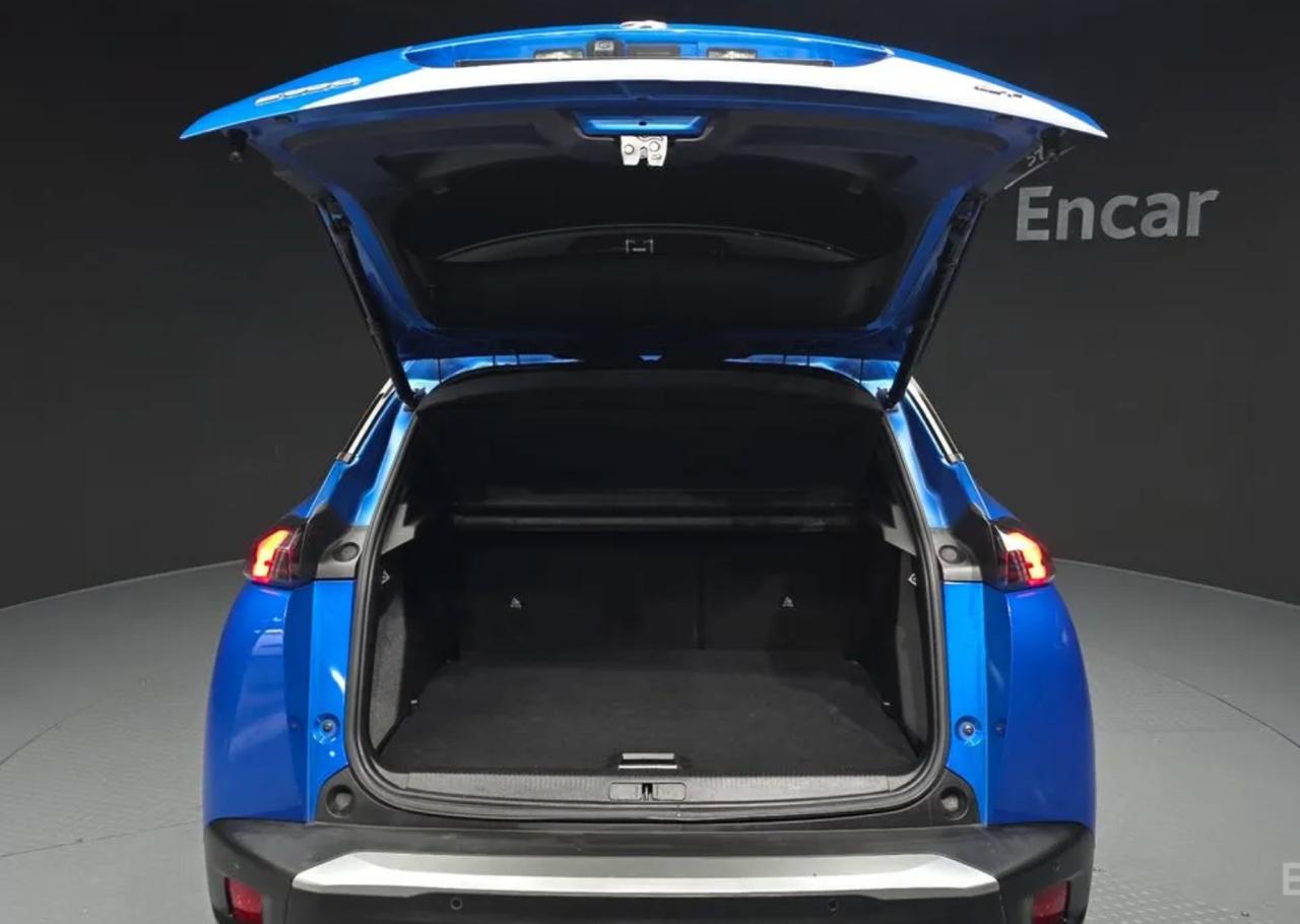 Peugeot 2008 5