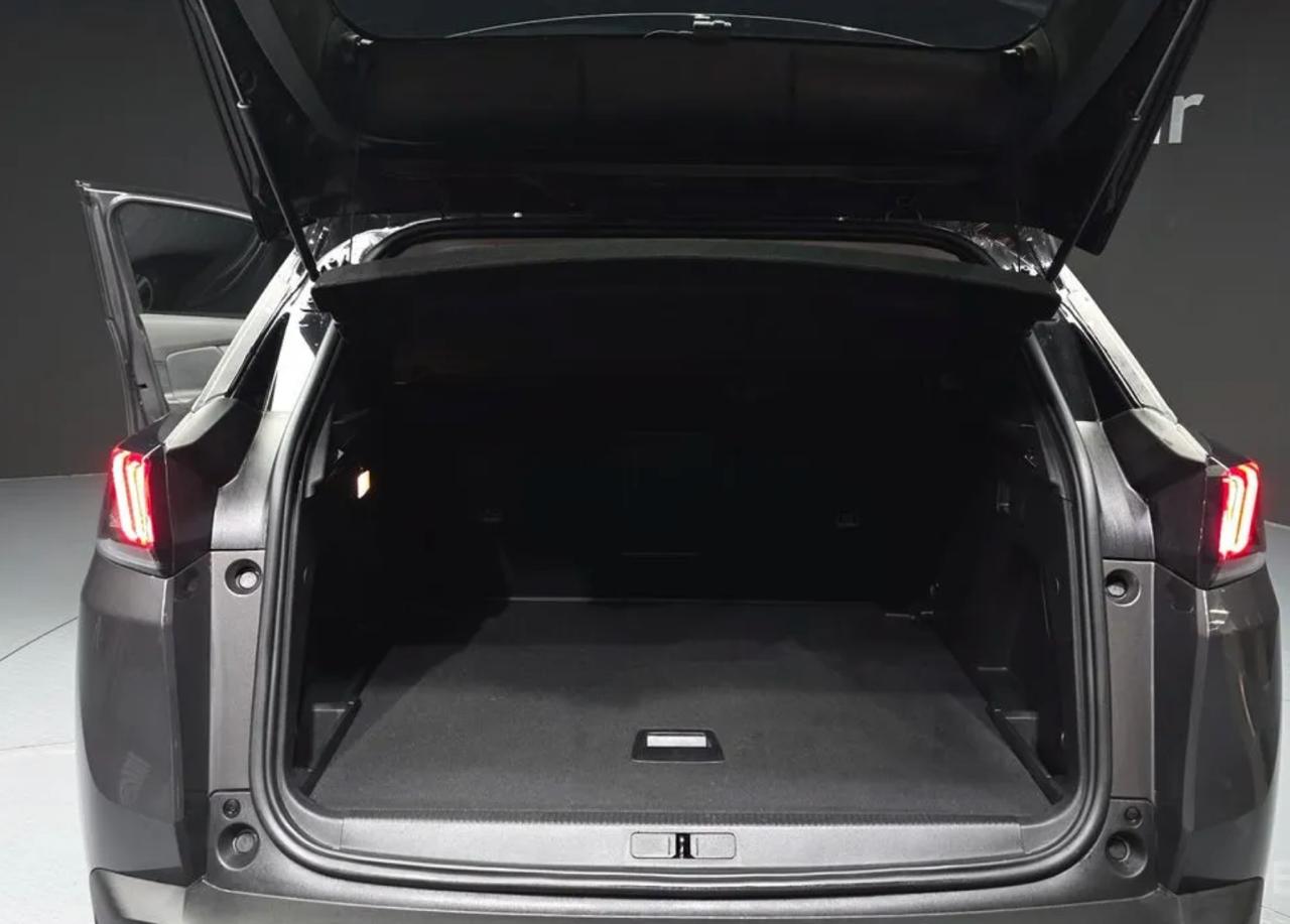 Peugeot 3008 5