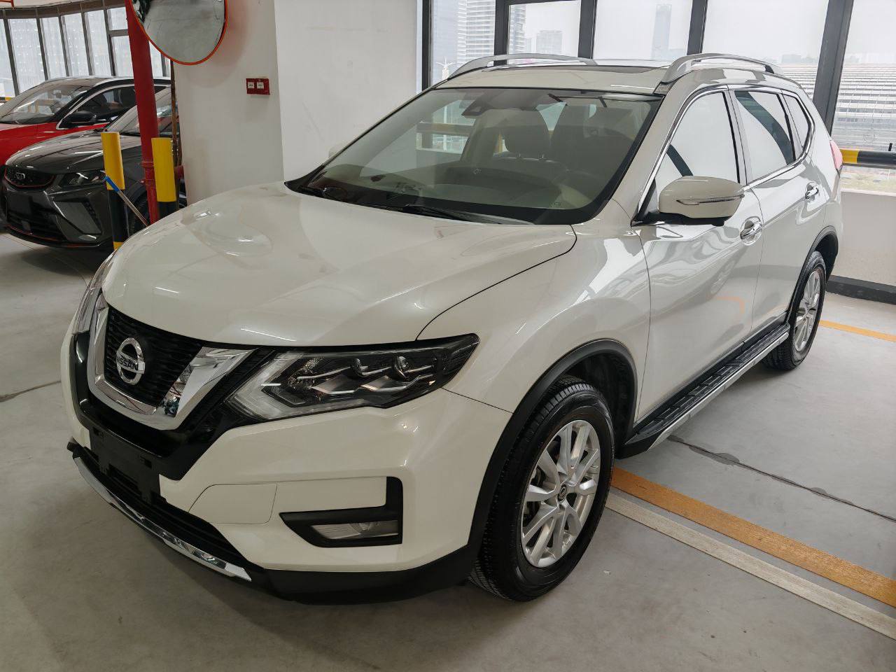 Nissan X-Trail Honor 2