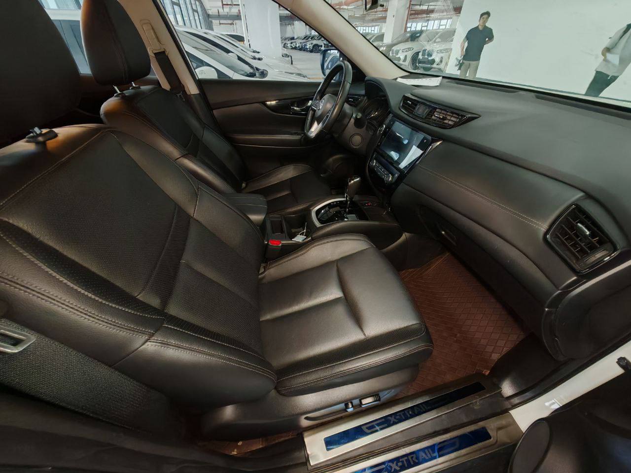 Nissan X-Trail Honor 8