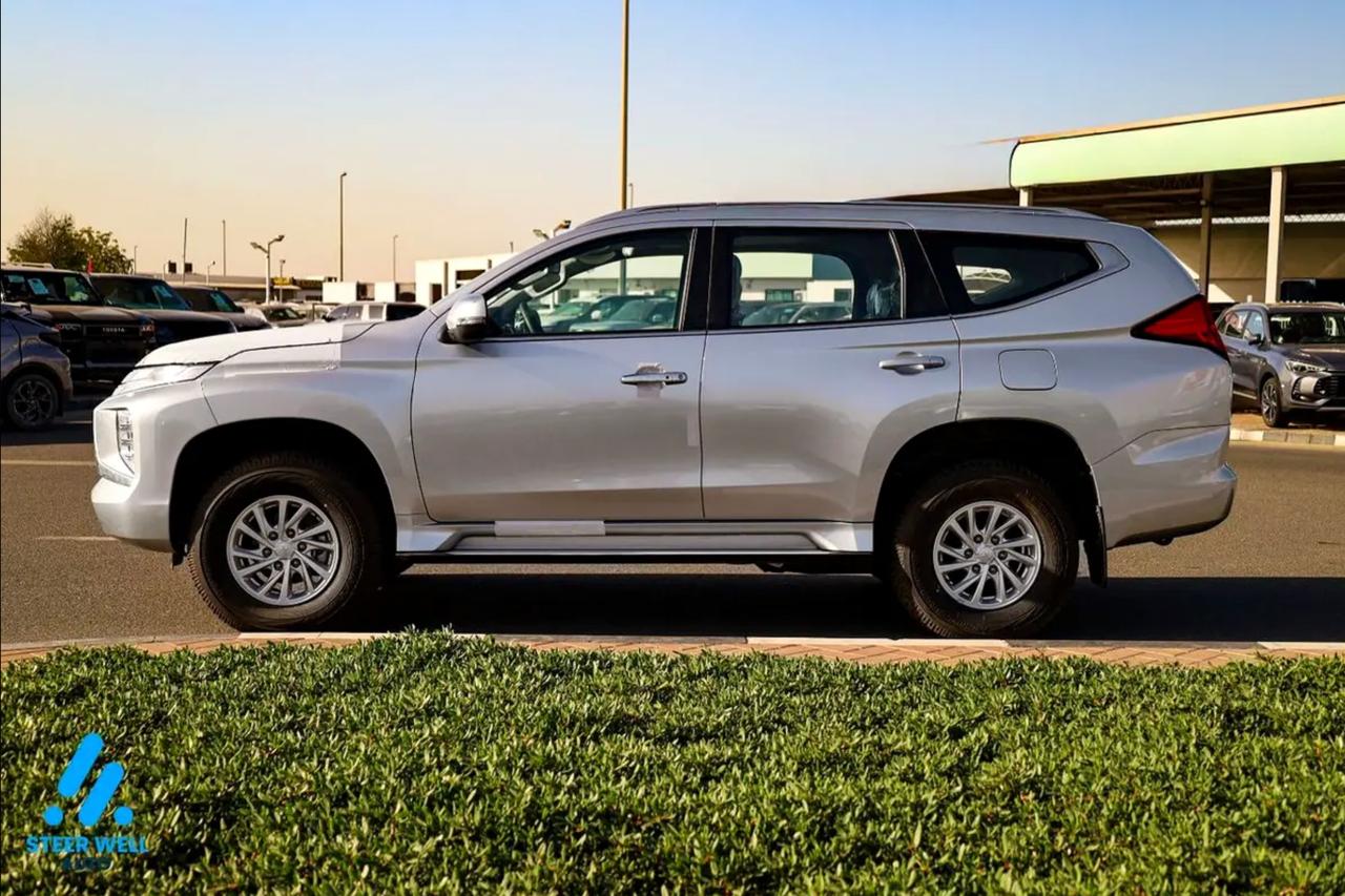 Mitsubishi PAJERO SPORT 2
