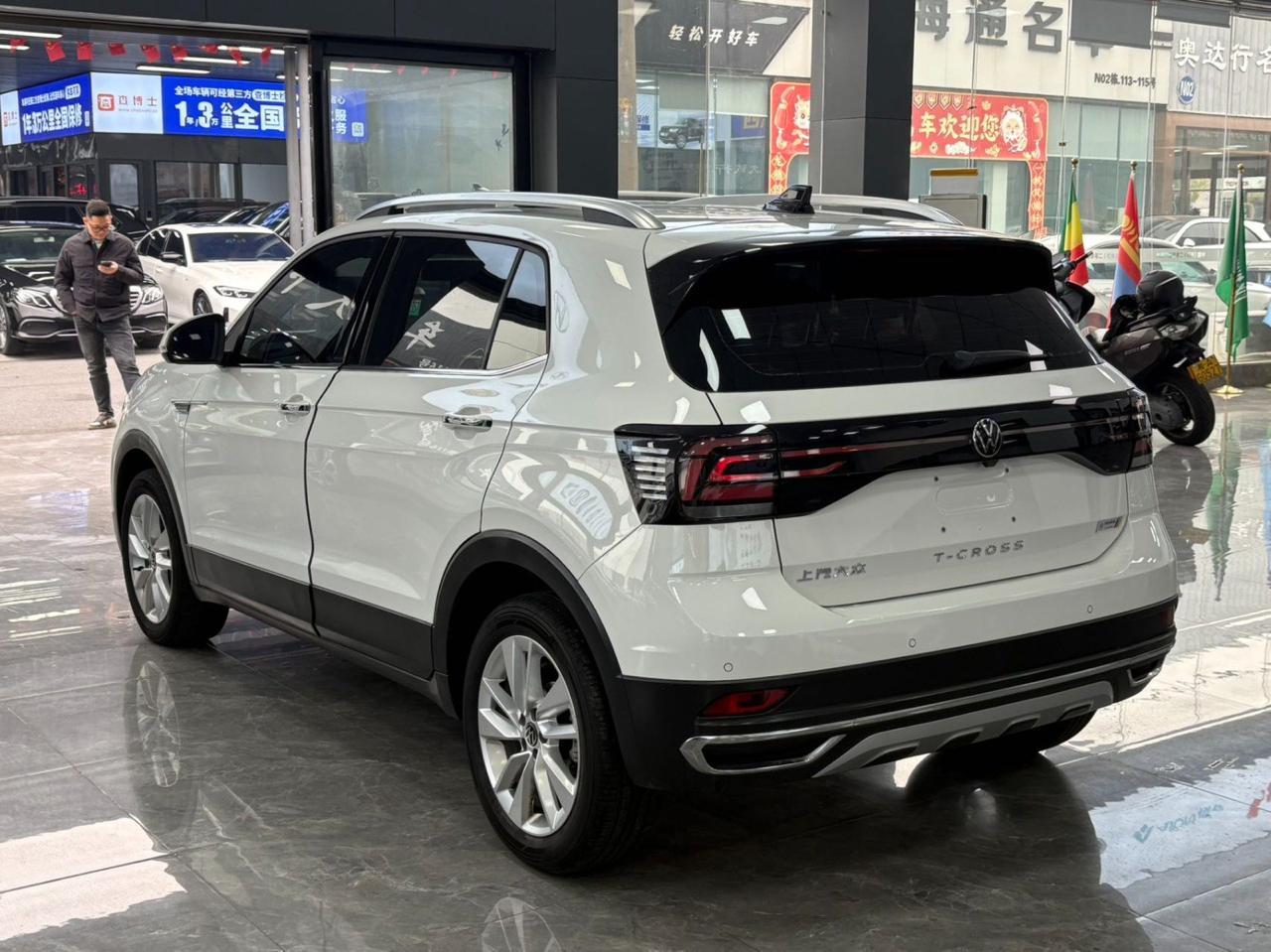 Volkswagen T-CROSS 3
