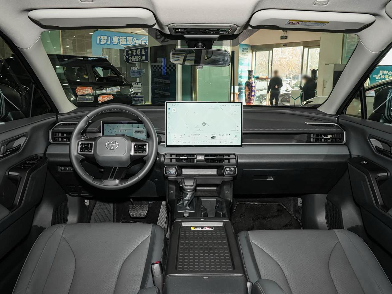 Toyota RAV4 6