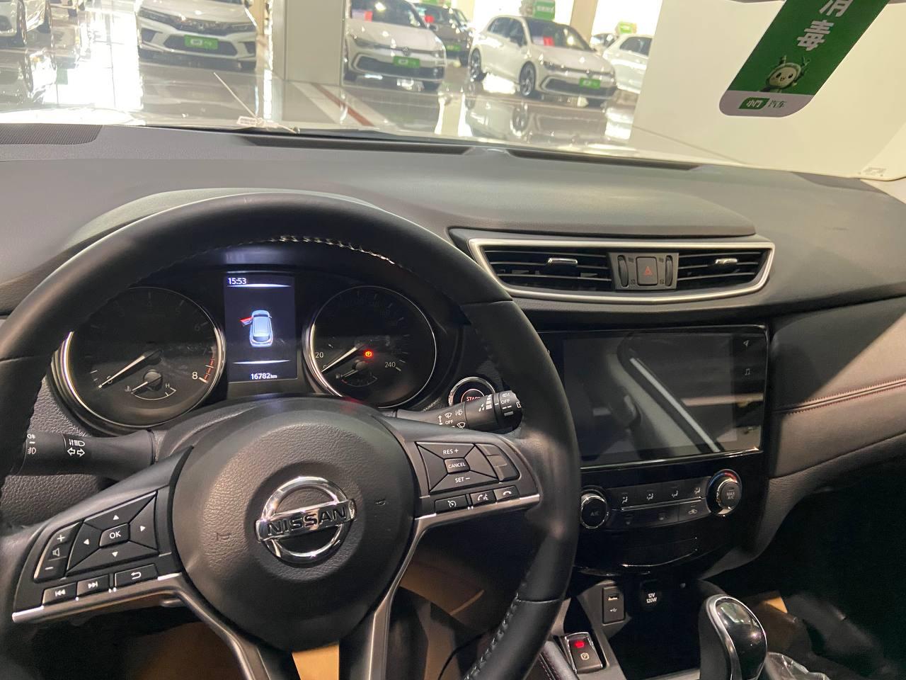 Nissan Qashqai CVT 4
