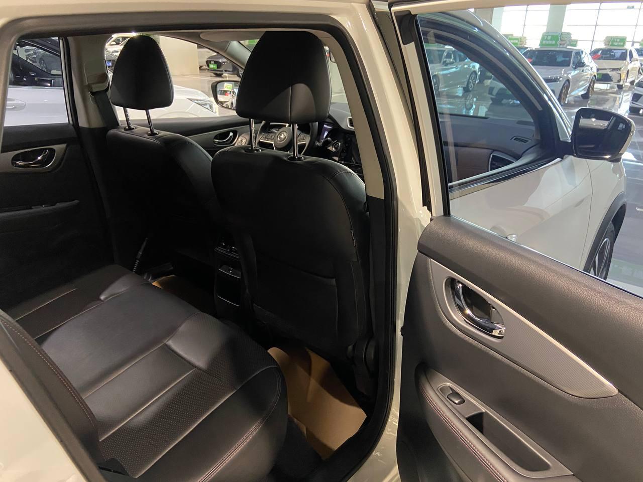 Nissan Qashqai CVT 6