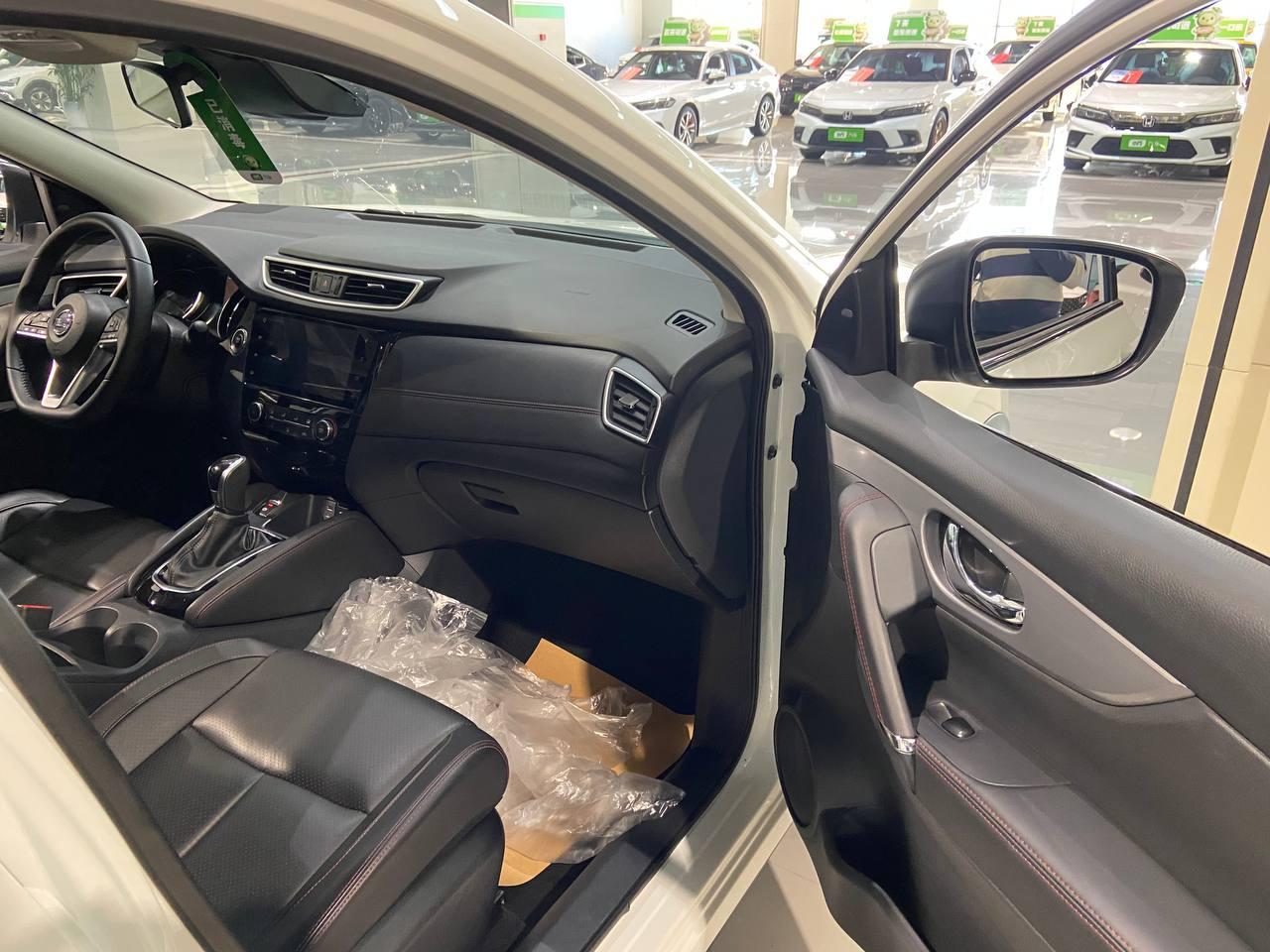 Nissan Qashqai CVT 7