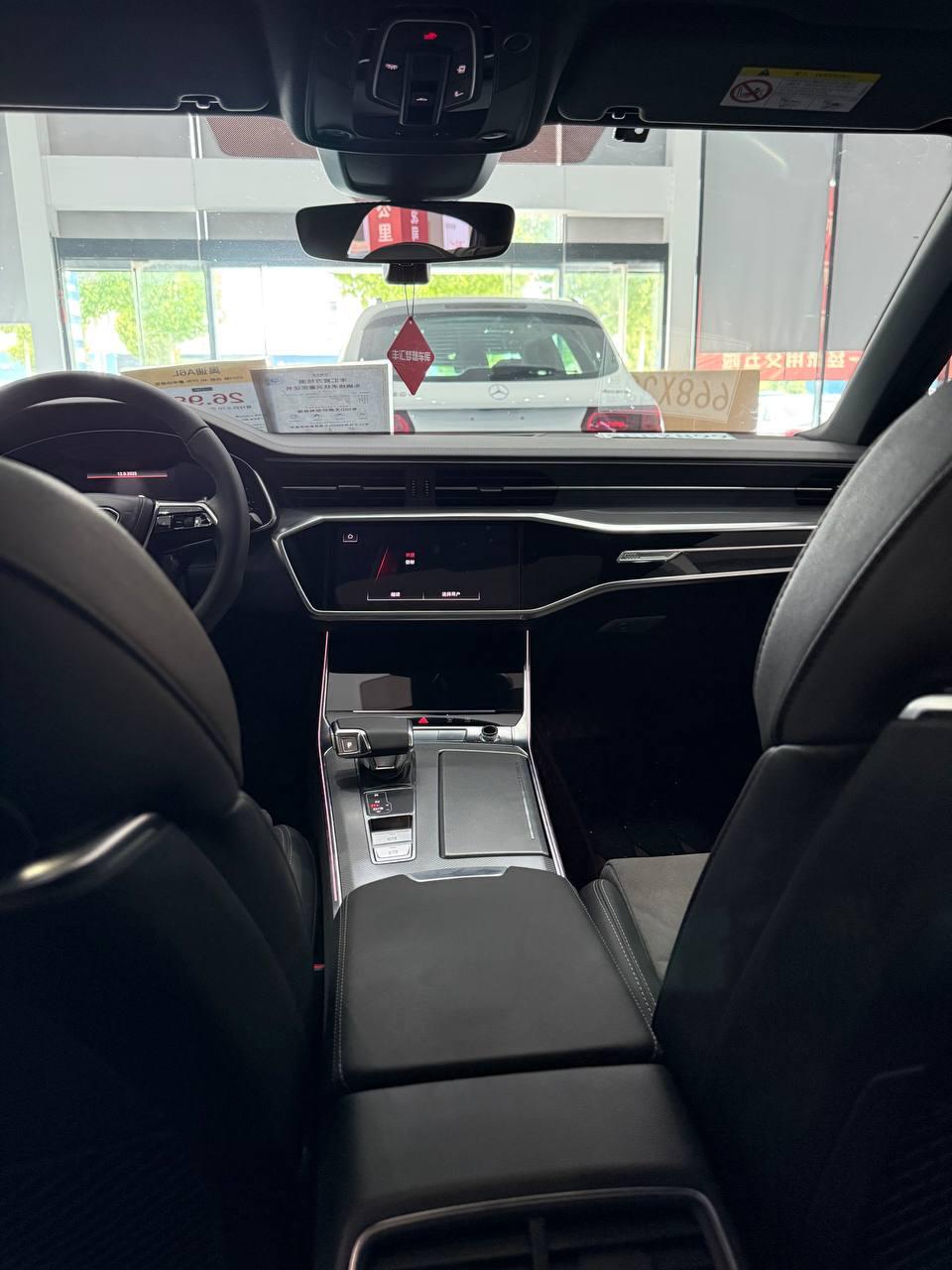 Audi A6L 7