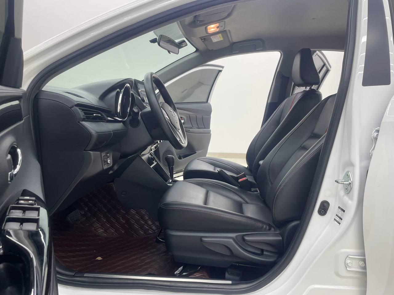 Toyota YARIS L 5