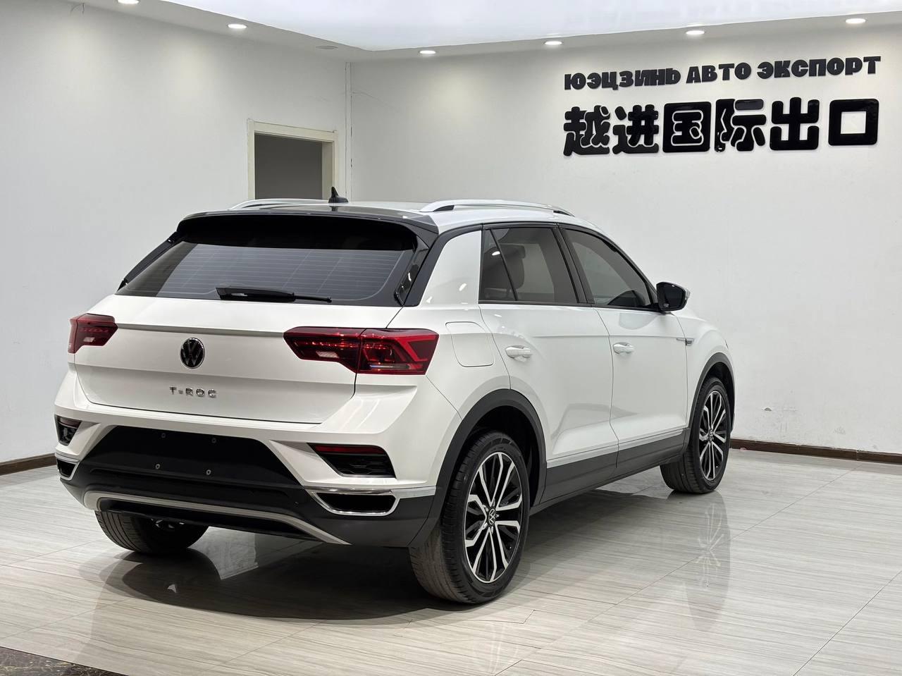 Volkswagen T-ROC 4