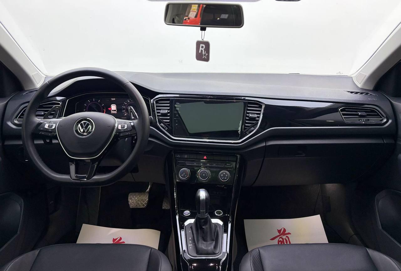 Volkswagen T-ROC 5