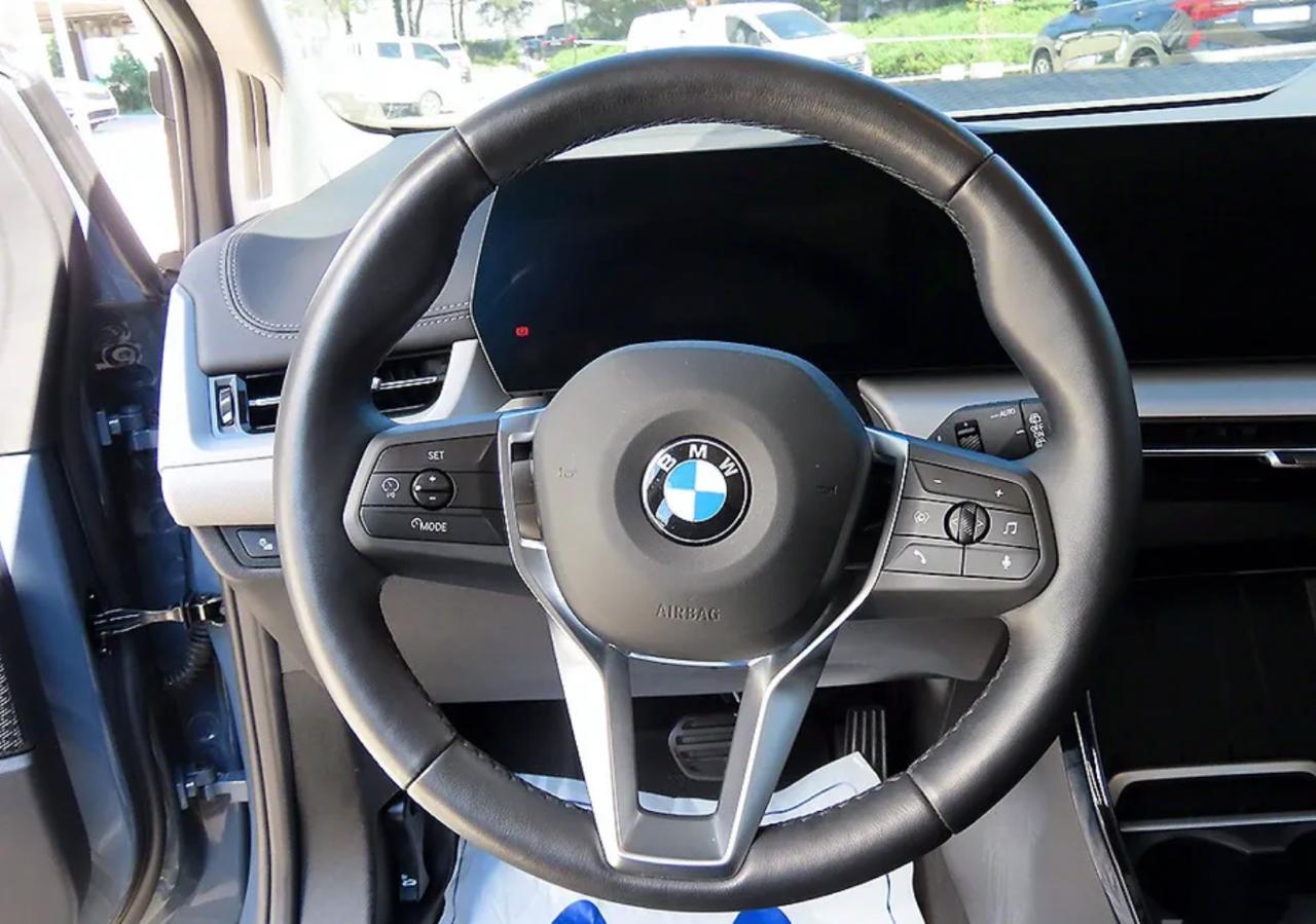 BMW 2 Series Active Tourer 8