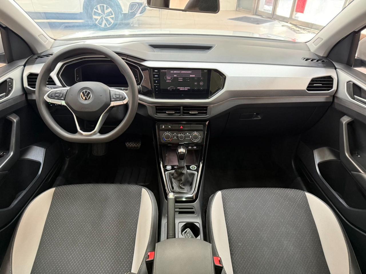 Volkswagen TACQUA 4