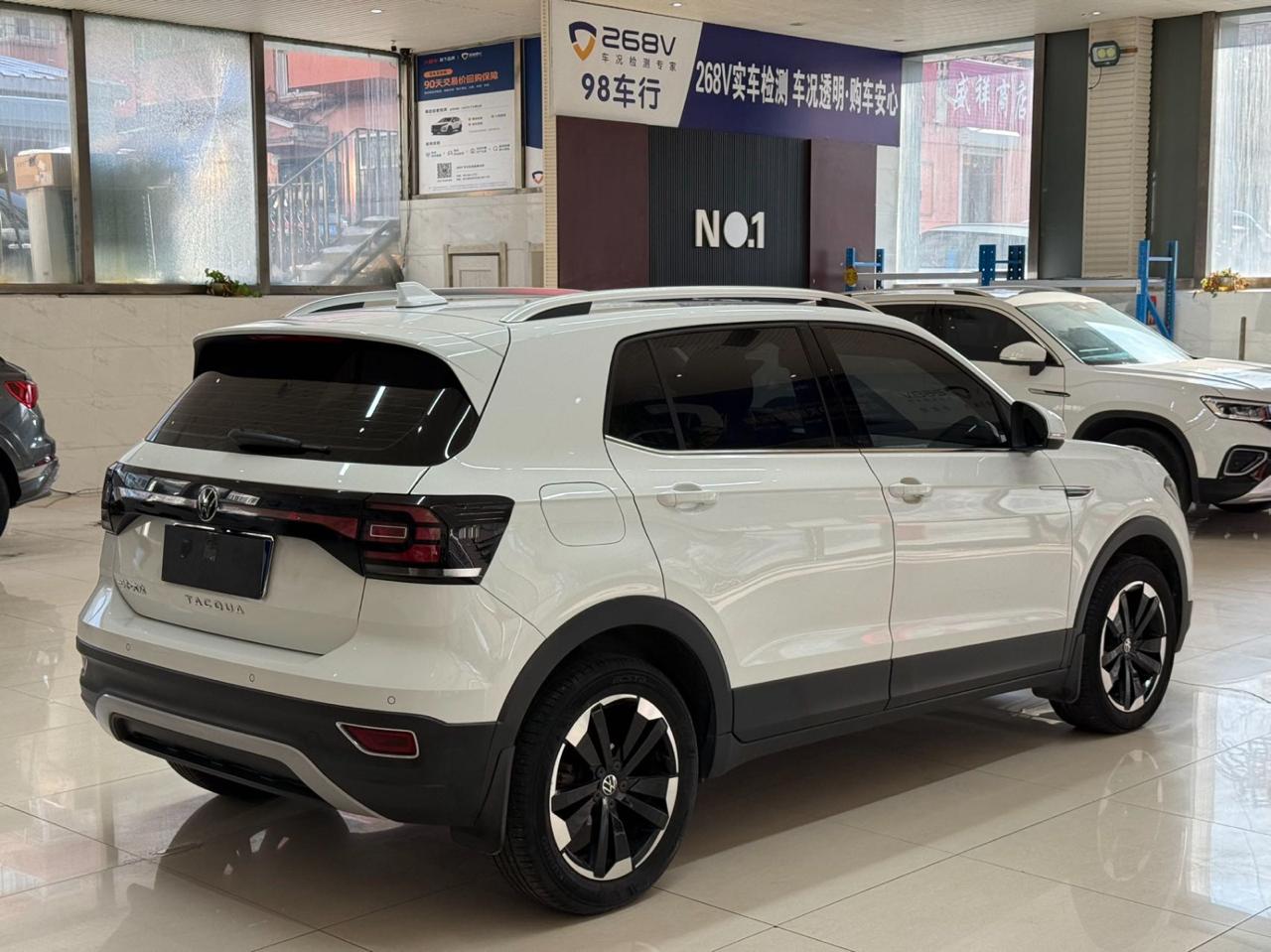 Volkswagen TACQUA 7
