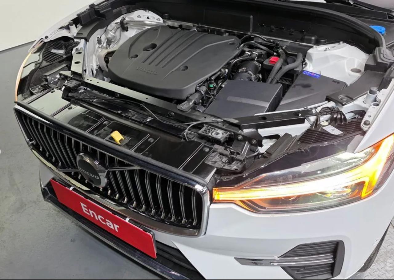 Volvo XC60 4