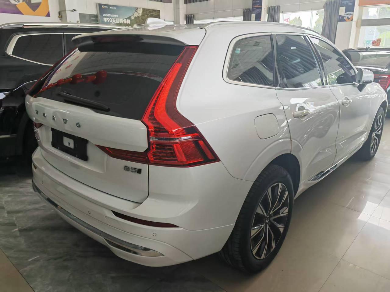 Volvo XC60 4