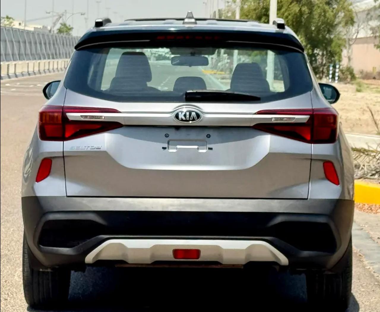 Kia Seltos EX 3