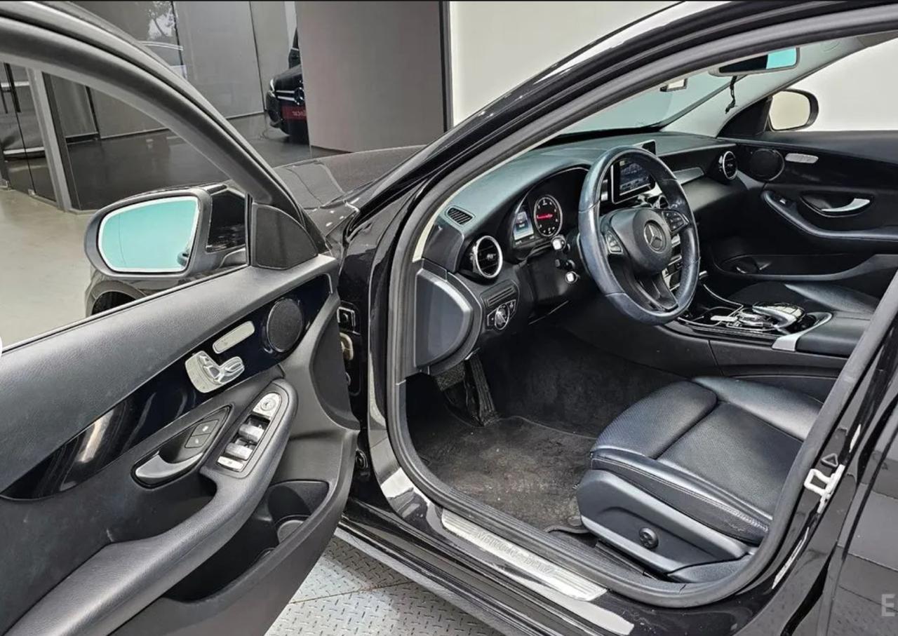 Mercedes-Benz C-CLASS W205 C200 d 4